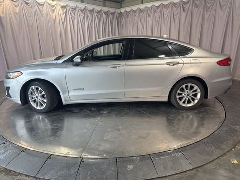 Used 2019 Ford Fusion SE image 8