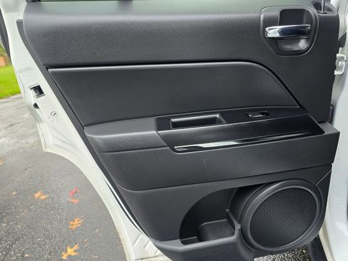 Used 2014 Jeep Patriot Limited w/ Sun/Sound Group image 25