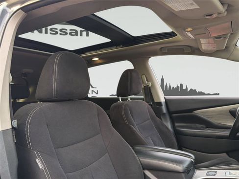Used 2018 Nissan Murano SV w/ Premium Package AWD/4WD image 31