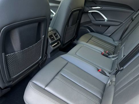 Certified 2025 Audi Q5 Premium w/ Convenience Package AWD/4WD image 17