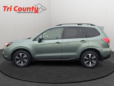 Used 2018 Subaru Forester 2.5i Premium w/ All-Weather Package AWD/4WD image 5