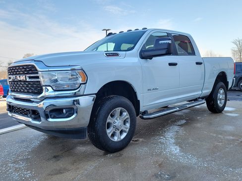 Used 2024 RAM 2500 Big Horn w/ Towing Technology Group image 2