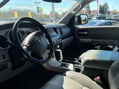 Used 2008 Toyota Sequoia Limited image 9