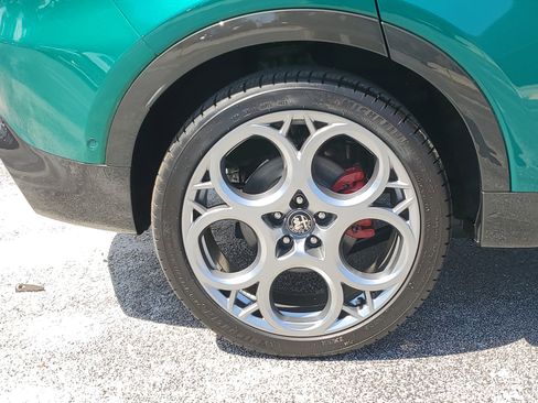 Used 2024 Alfa Romeo Tonale Veloce image 7