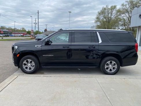 Used 2024 GMC Yukon XL SLE AWD/4WD image 8