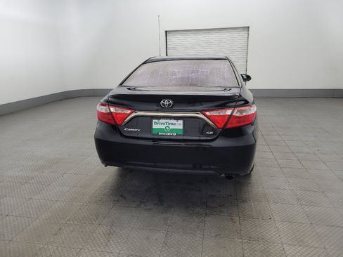Used 2016 Toyota Camry SE image 7