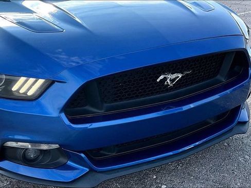 Used 2017 Ford Mustang GT image 31