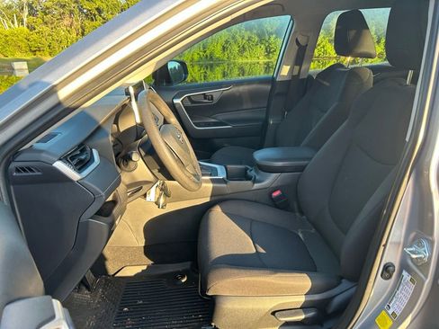 Certified 2023 Toyota RAV4 LE FWD image 15