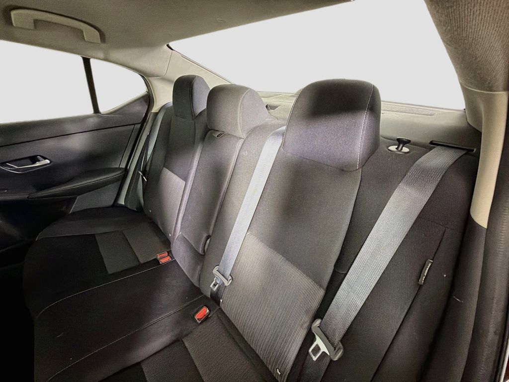 Used 2021 Nissan Sentra SV FWD image 22