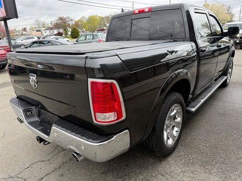 Used 2017 RAM 1500 Laramie w/ Convenience Group AWD/4WD image 3
