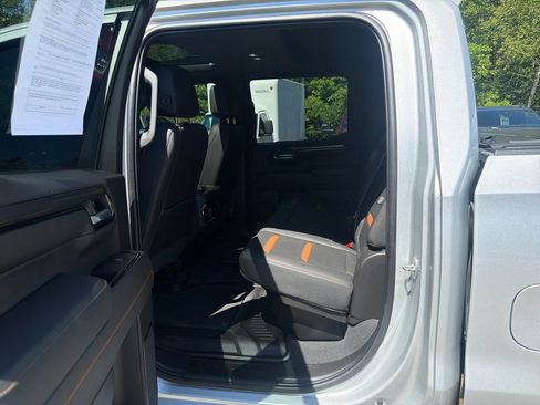 Certified 2022 GMC Sierra 1500 AT4 w/ AT4 Premium Package AWD/4WD image 43