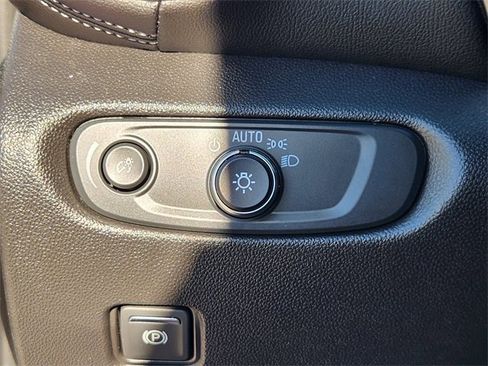 Used 2024 Chevrolet Blazer LT w/ Convenience Package image 21