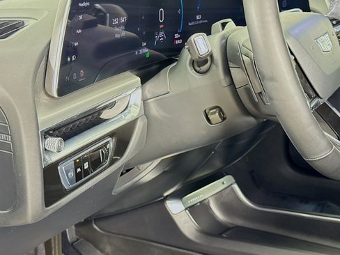 Used 2023 Cadillac Lyriq 2WD image 10