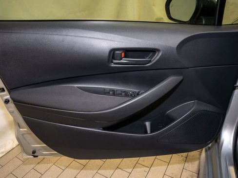 Used 2023 Toyota Corolla LE w/ LE Premium Package image 12