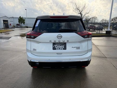 New 2026 Nissan Rogue Platinum w/ Tech Package image 4