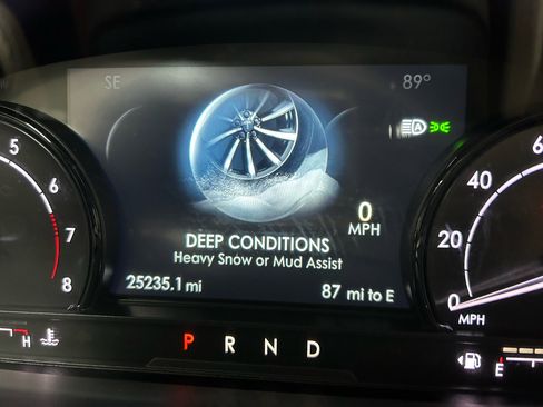 Used 2020 Lincoln Corsair FWD w/ Premium Package image 25