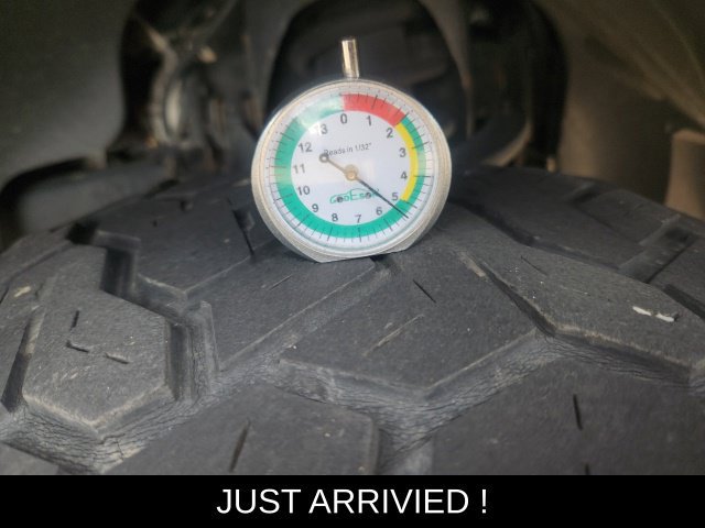 Used 2020 Ford F150 Raptor w/ Equipment Group 802A Luxury AWD/4WD image 9