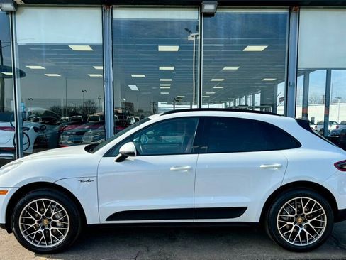 Used 2018 Porsche Macan S image 30