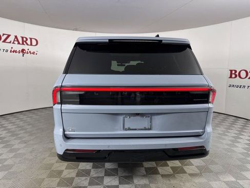 New 2025 Lincoln Navigator Reserve w/ Jet Appearance Package image 6
