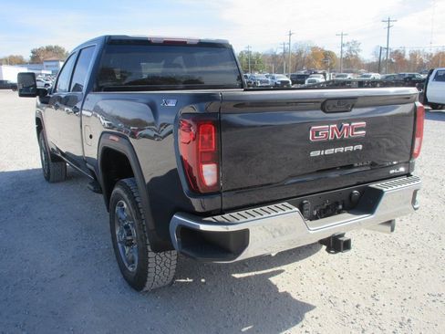 New 2026 GMC Sierra 3500 SLE w/ SLE Value Package AWD/4WD image 8