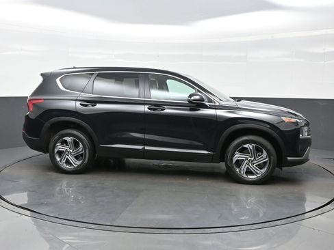 Used 2023 Hyundai Santa Fe SE AWD/4WD image 7