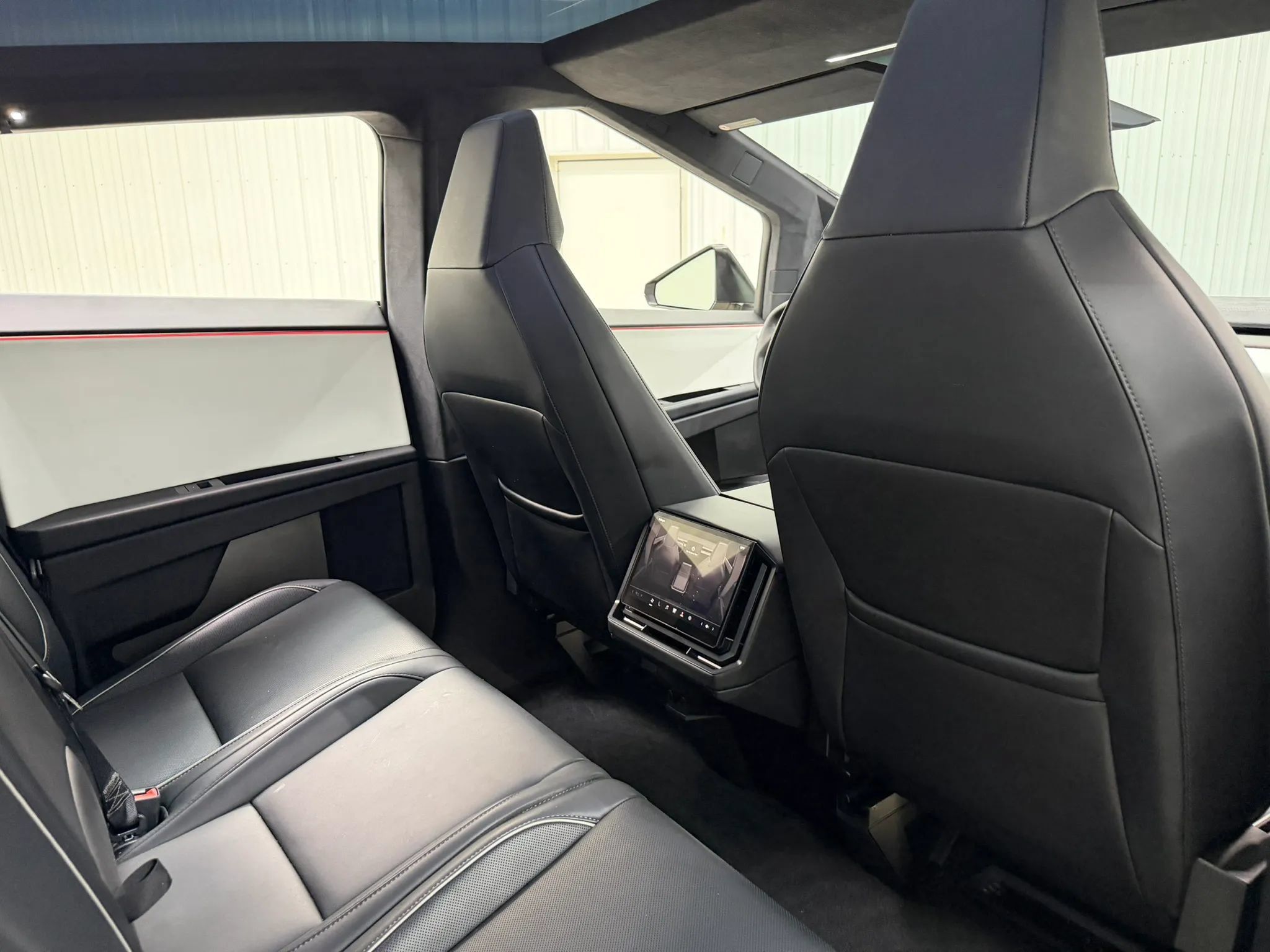 Used 2024 Tesla Cybertruck Cyberbeast AWD/4WD image 17