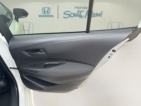 Used 2025 Toyota Corolla LE w/ Convenience Package image 29