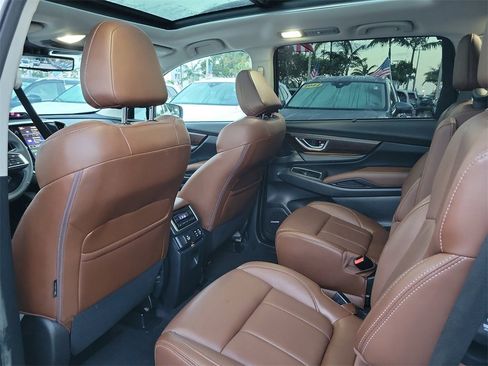 Used 2023 Subaru Ascent Touring image 8