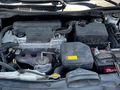 Used 2013 Toyota Camry LE FWD image 28