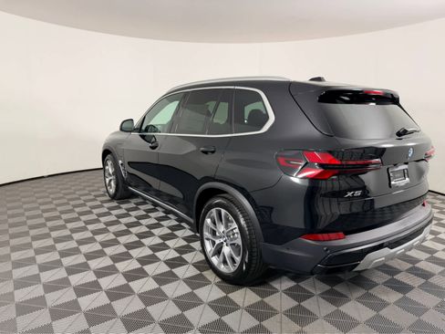 New 2026 BMW X5 xDrive50e image 8