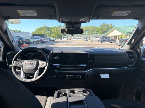New 2026 GMC Sierra 1500 SLE AWD/4WD image 15