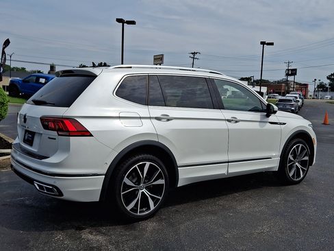 Certified 2023 Volkswagen Tiguan SEL R-Line AWD/4WD image 6