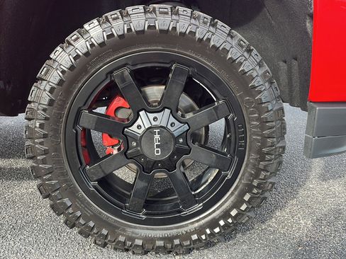 Used 2017 Chevrolet Silverado 1500 Custom w/ Custom Convenience Package image 9