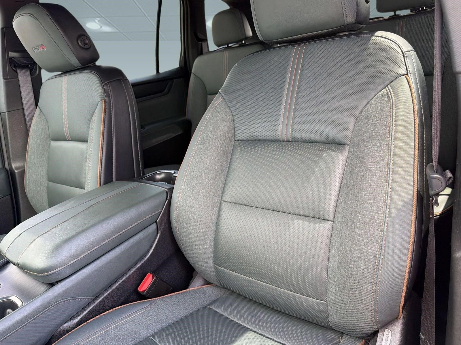 Used 2025 GMC Acadia AT4 w/ LPO, Floor Liner Package AWD/4WD image 28