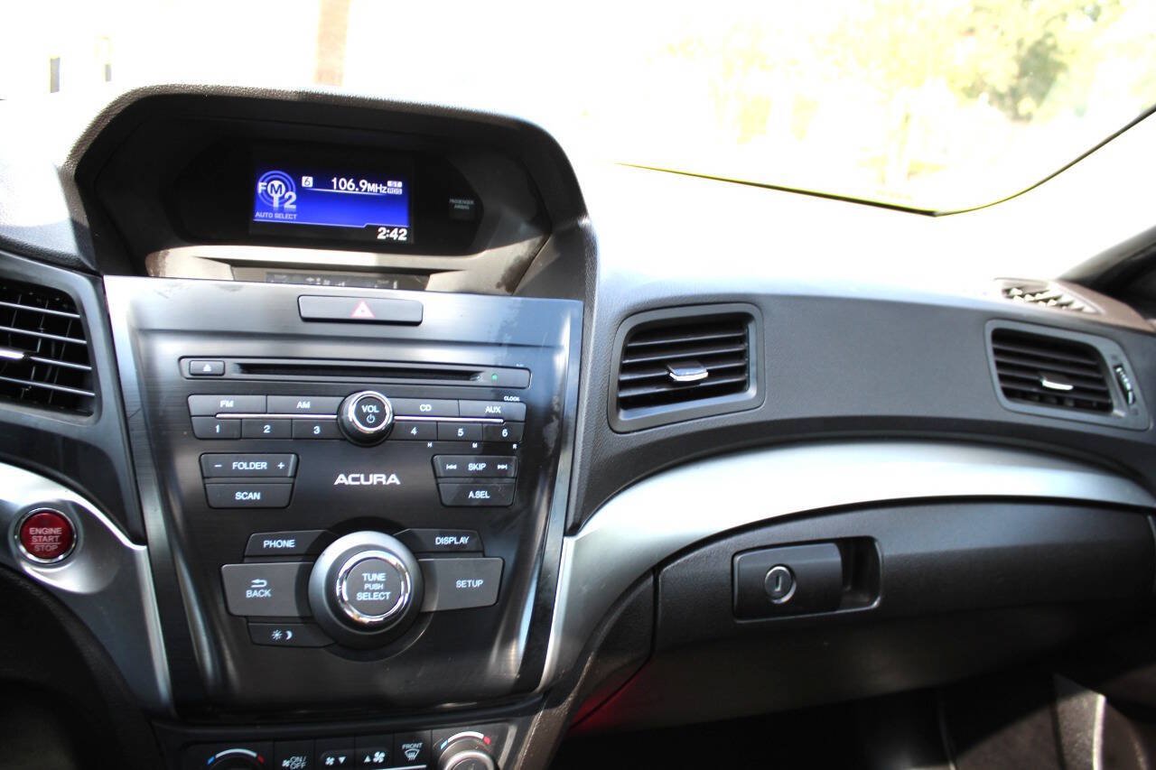Used 2016 Acura ILX FWD image 8