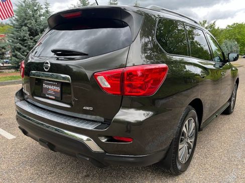Used 2017 Nissan Pathfinder S AWD/4WD image 34