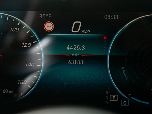 Used 2019 Mercedes-Benz A 220 4MATIC w/ AMG Line image 12