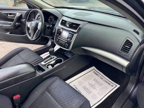 Used 2017 Nissan Altima 2.5 S w/ Power Driver Seat Package image 21