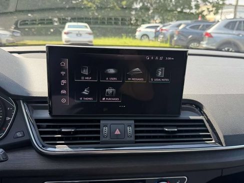 Used 2023 Audi Q5 2.0T Premium w/ Convenience Package AWD/4WD image 24