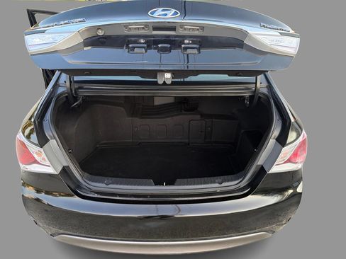 Used 2012 Hyundai Sonata Hybrid w/ Leather Pkg FWD image 15