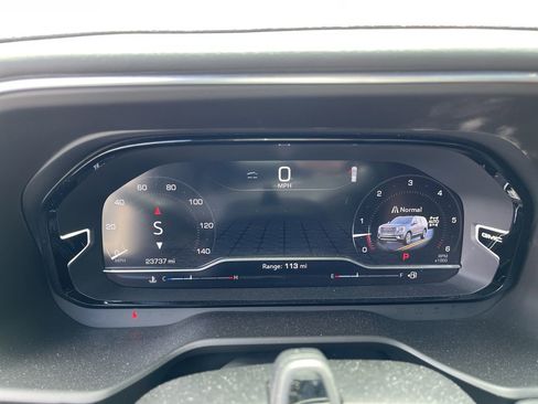 Certified 2024 GMC Yukon Denali Ultimate image 11