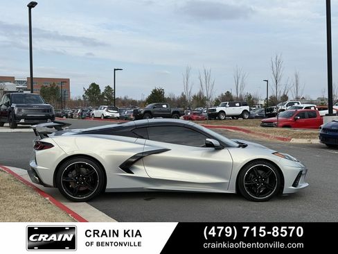 Used 2022 Chevrolet Corvette Stingray Premium Cpe w/ Engine Appearance Package image 8