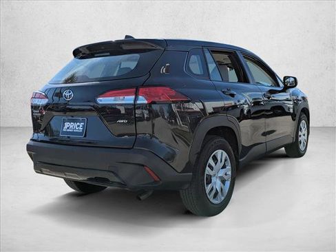 Certified 2024 Toyota Corolla Cross L image 5