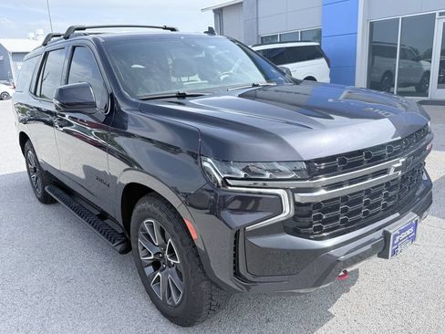 Used 2022 Chevrolet Tahoe Z71 w/ Z71 Off-Road Package AWD/4WD image 2