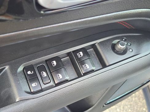 Certified 2025 Jeep Compass Trailhawk AWD/4WD image 29