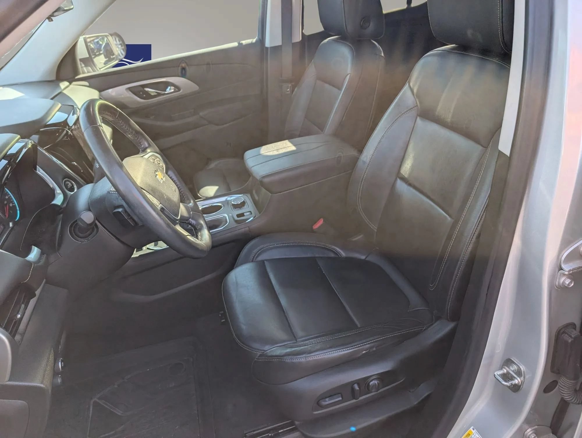 Used 2021 Chevrolet Traverse LT w/ LT Premium Package FWD image 10