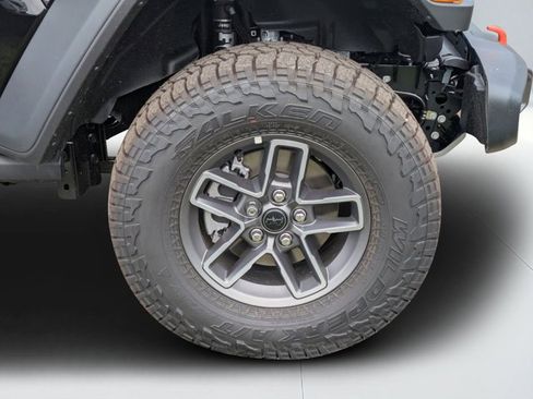 New 2025 Jeep Gladiator Mojave image 9