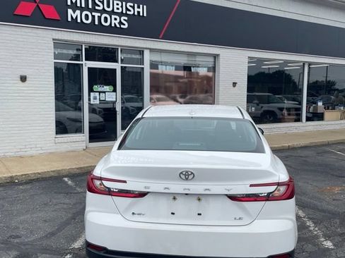 Used 2025 Toyota Camry LE FWD image 5