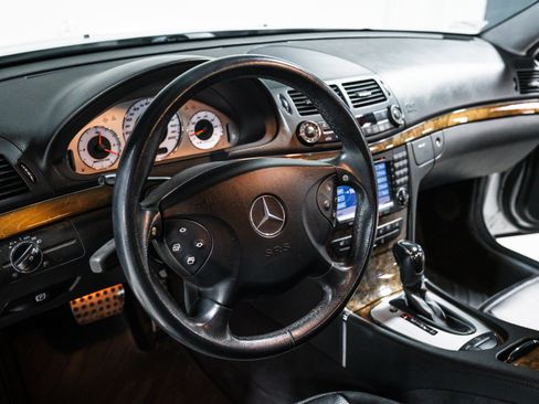 Used 2005 Mercedes-Benz E 55 AMG Sedan image 20