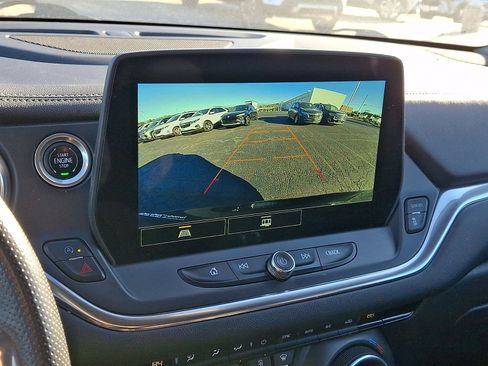 Used 2023 Chevrolet Blazer LT w/ Driver Confidence Package image 17